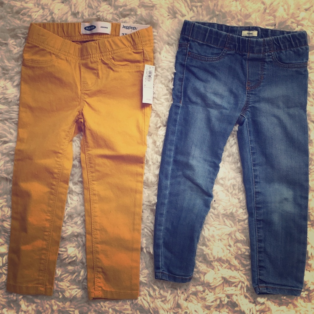 Two pairs 3T jeggings